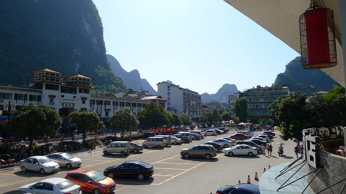 涪陵区酒店停车场